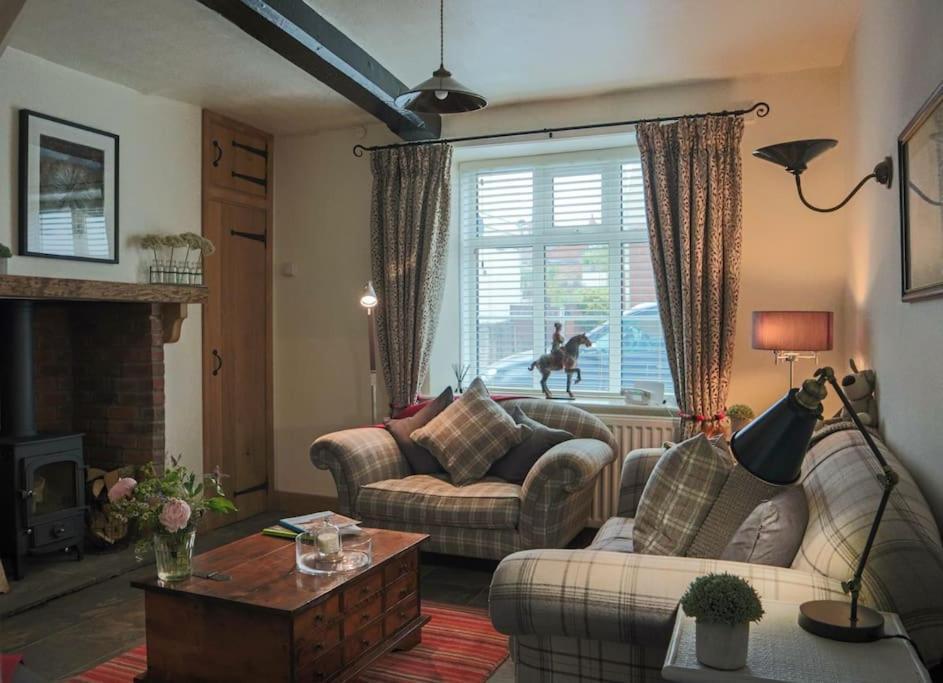 Aragon Cottage ラドロー エクステリア 写真