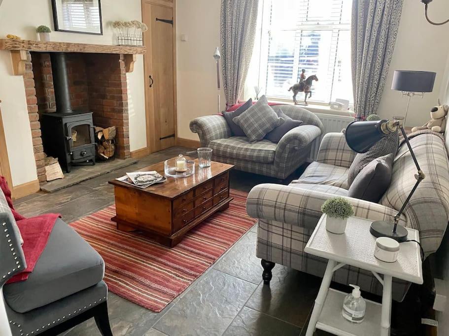 Aragon Cottage ラドロー エクステリア 写真